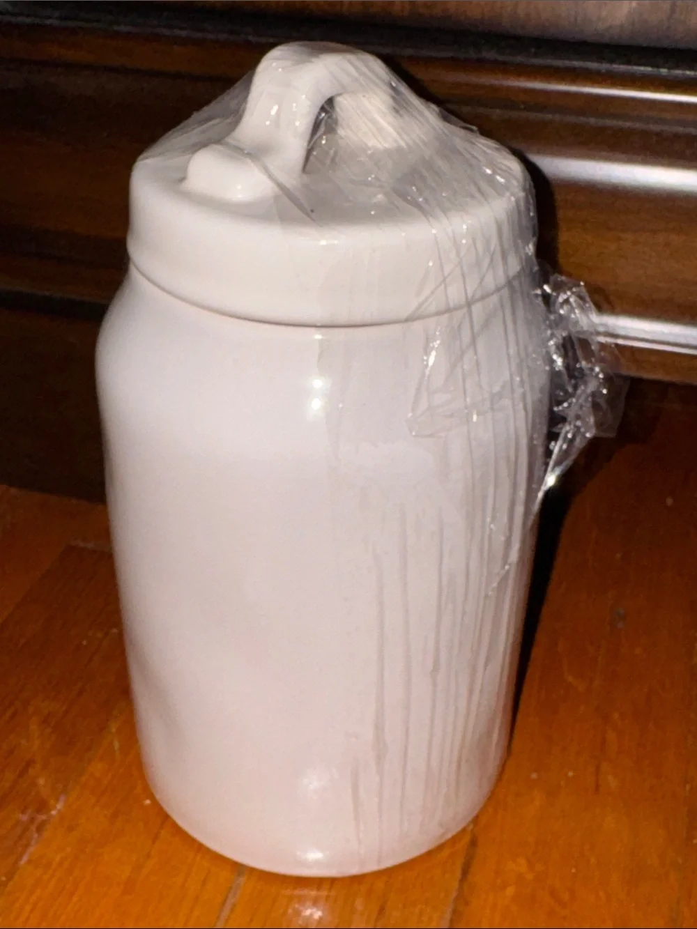 RAE DUNN CERAMIC WHITE LIVE LOVE BARK TREAT COOKIE JAR CANISTER W/LID
